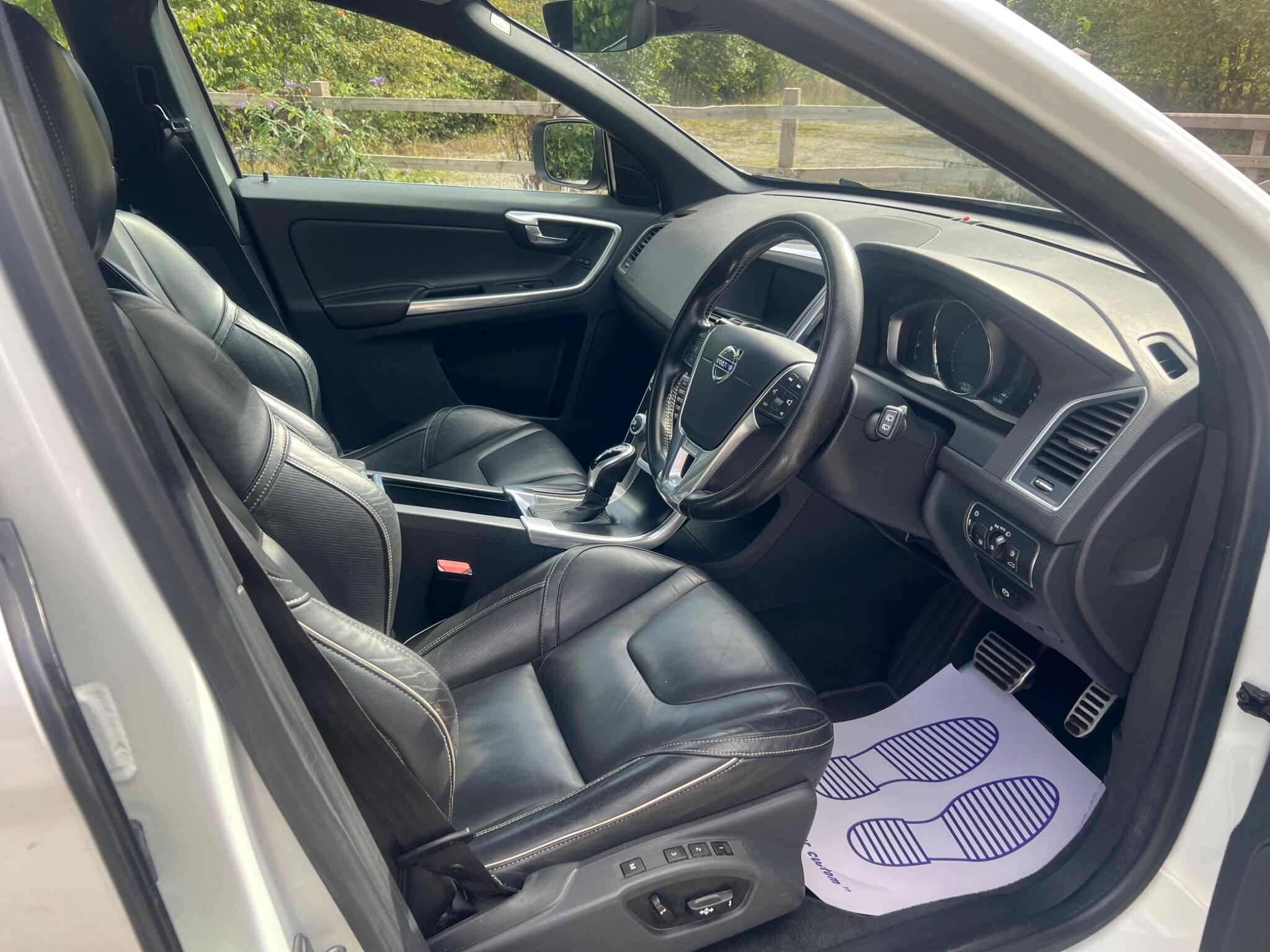 Volvo XC60 view 13