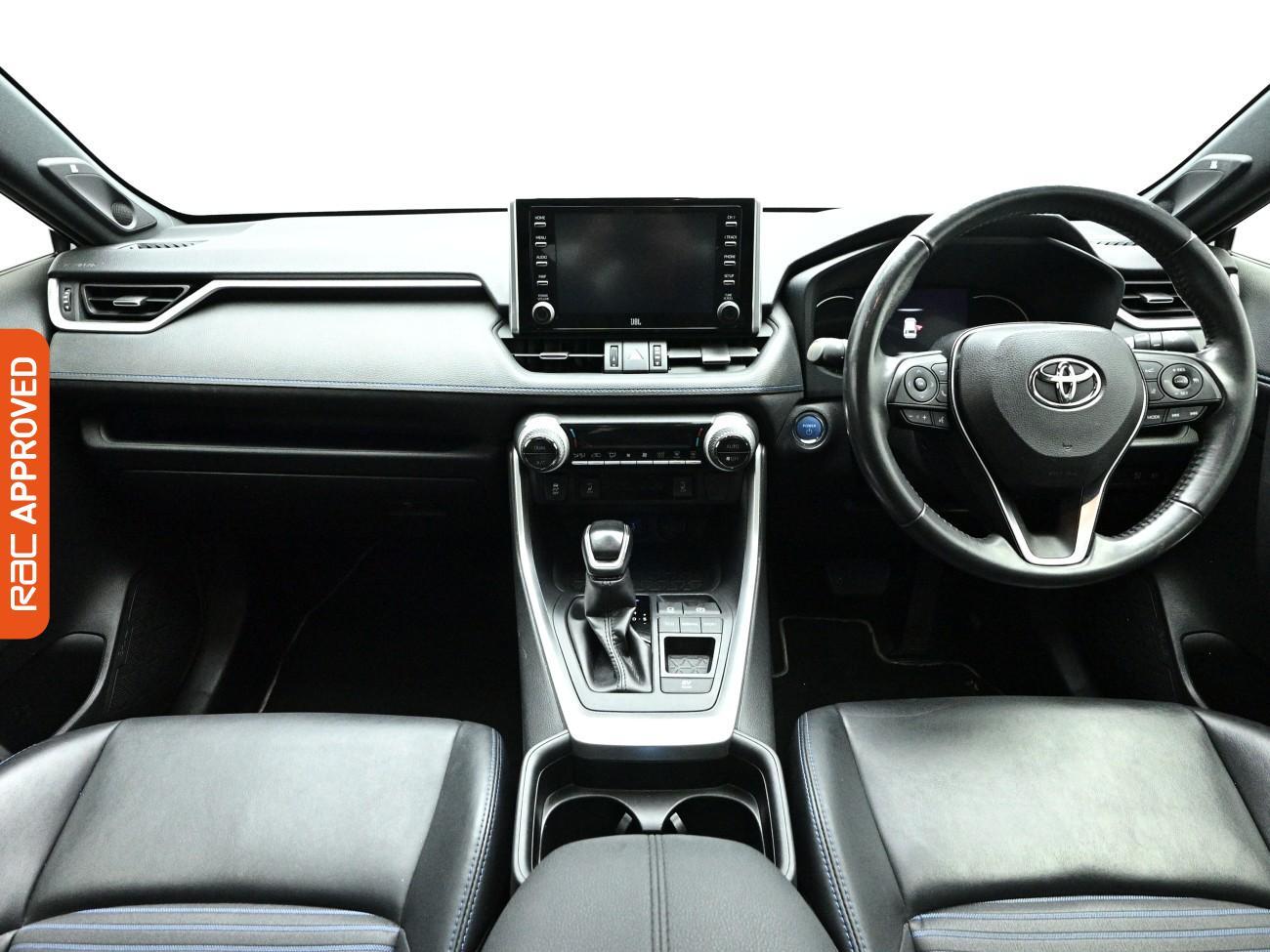 Toyota RAV4 view 2