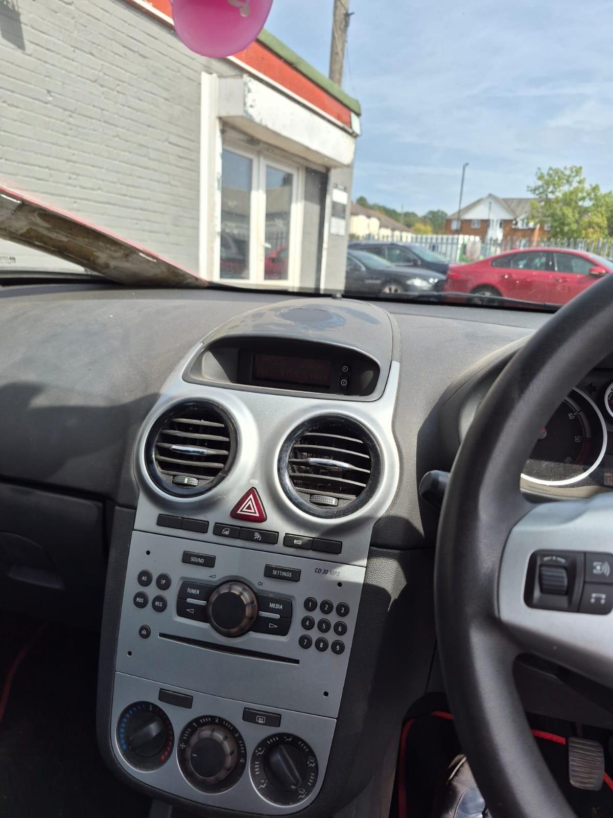 Vauxhall Corsa view 8
