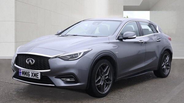 Infiniti Q30 main image
