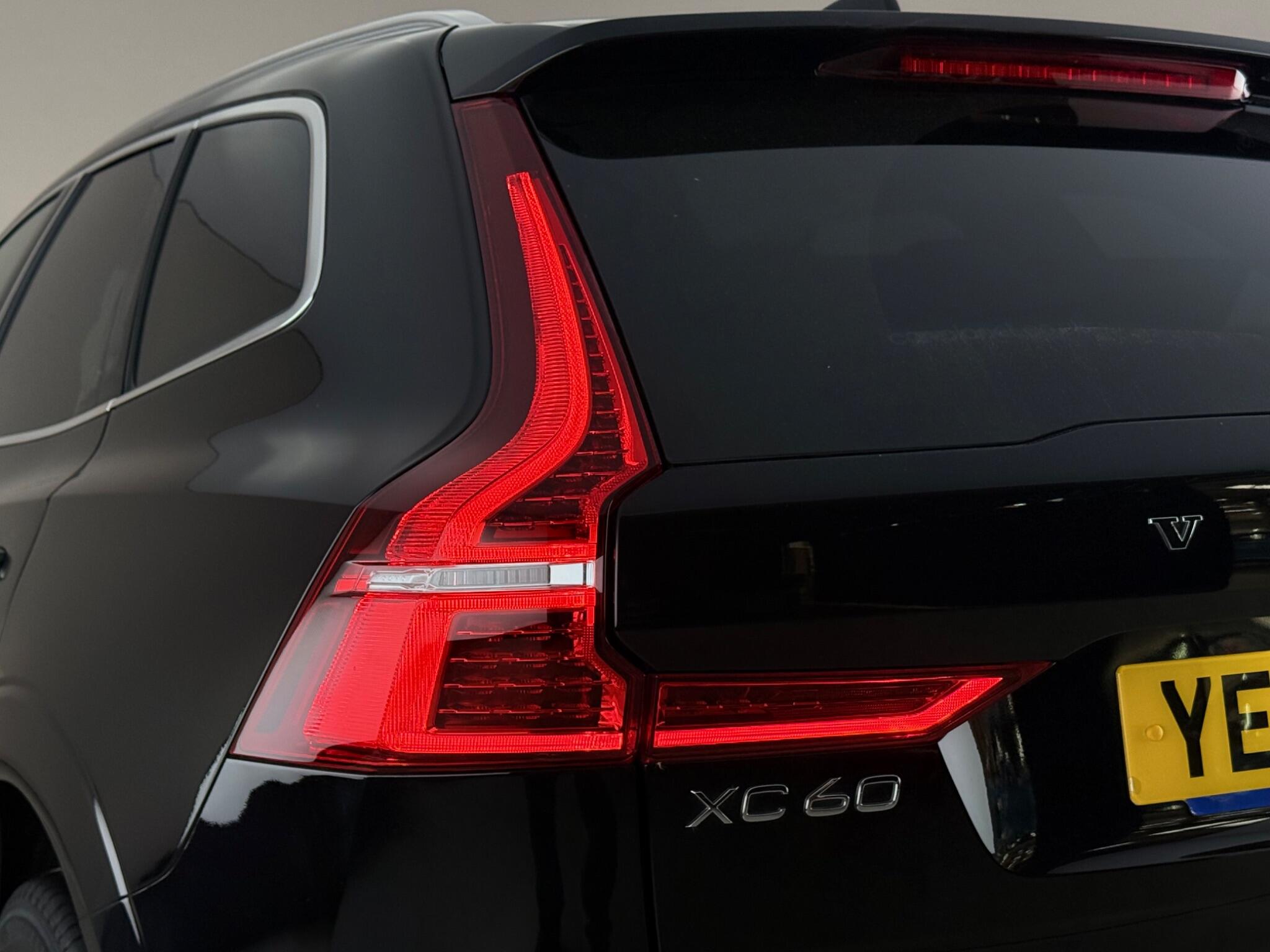 Volvo XC60 view 11