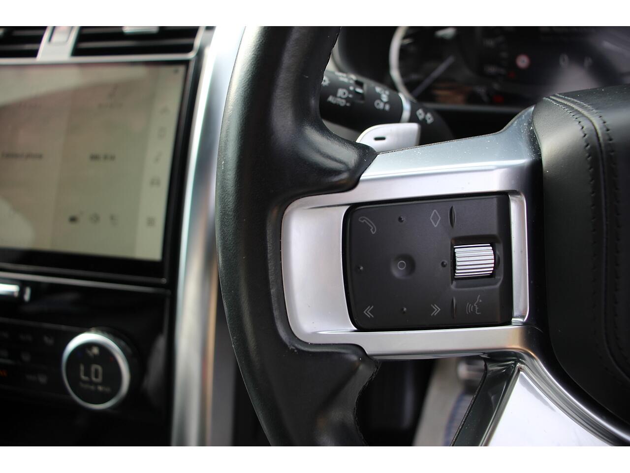 Land Rover Discovery view 51