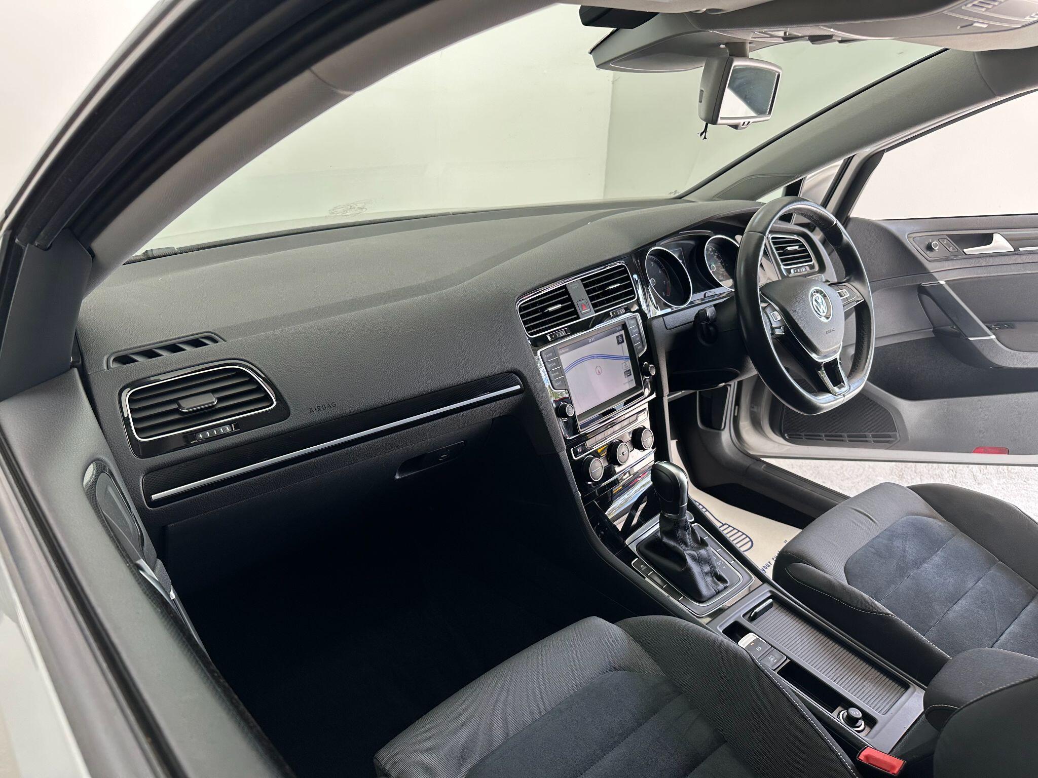 2015 Volkswagen Golf 1.4 TSI BlueMotion Tech ACT GT Edition DSG Euro 6 (s/s) 5dr • 65,647 miles image 19