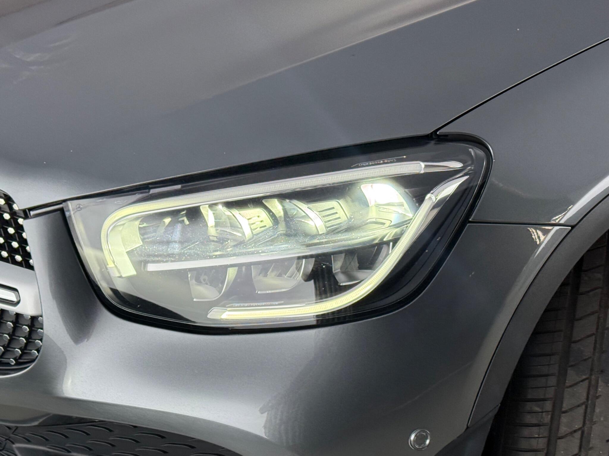 Mercedes-Benz GLC view 13