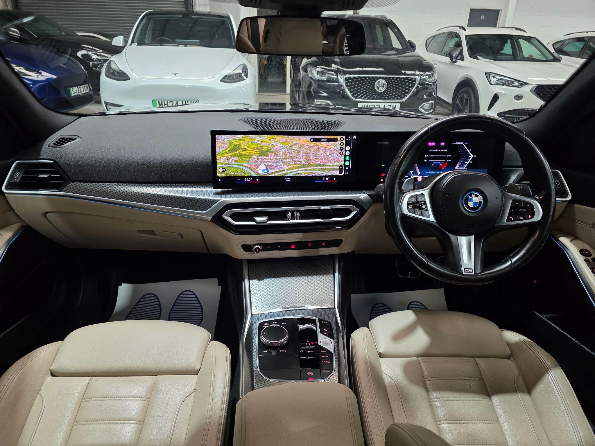 BMW 3 Series view 5