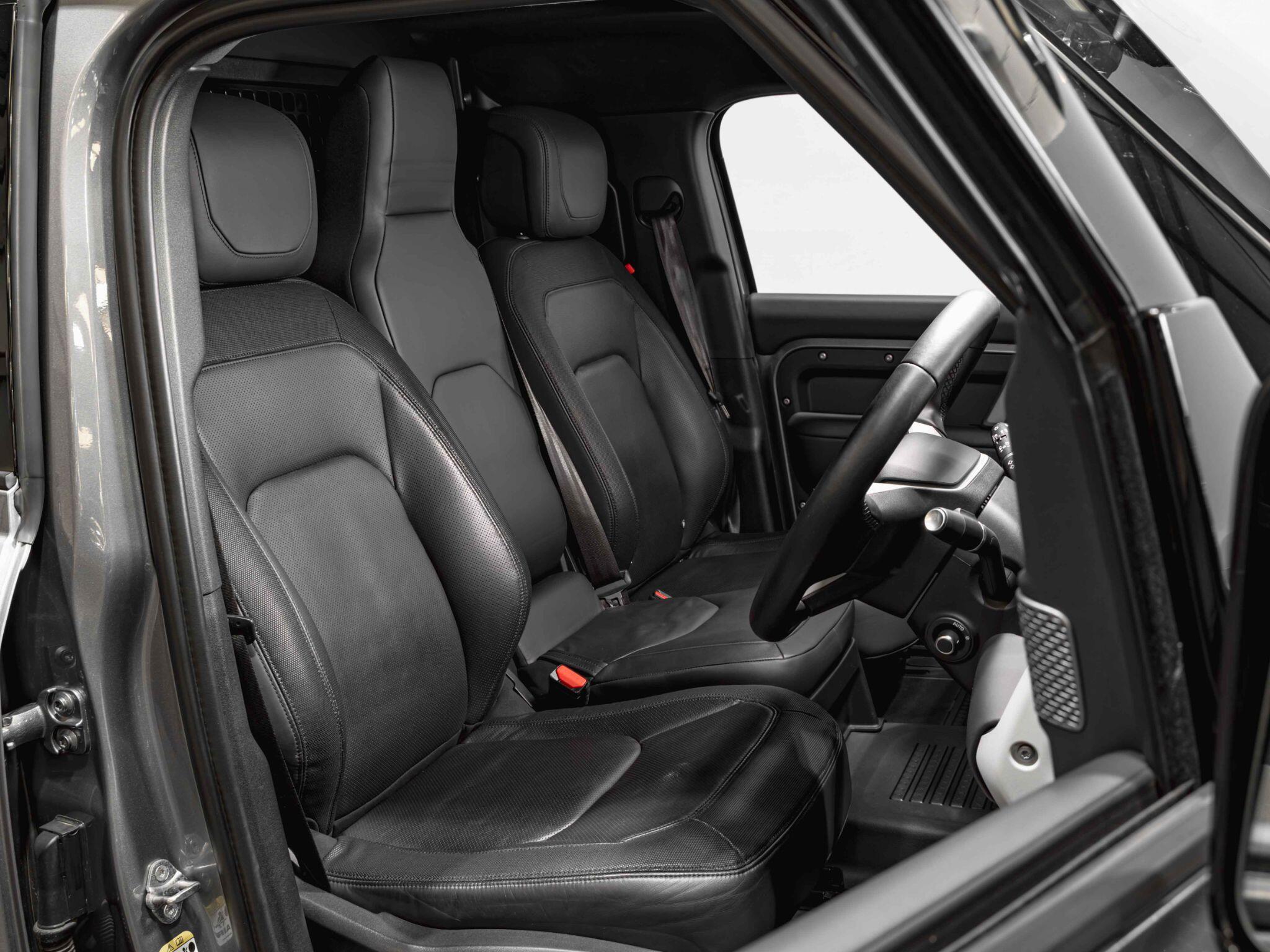 Land Rover Defender 110 view 2