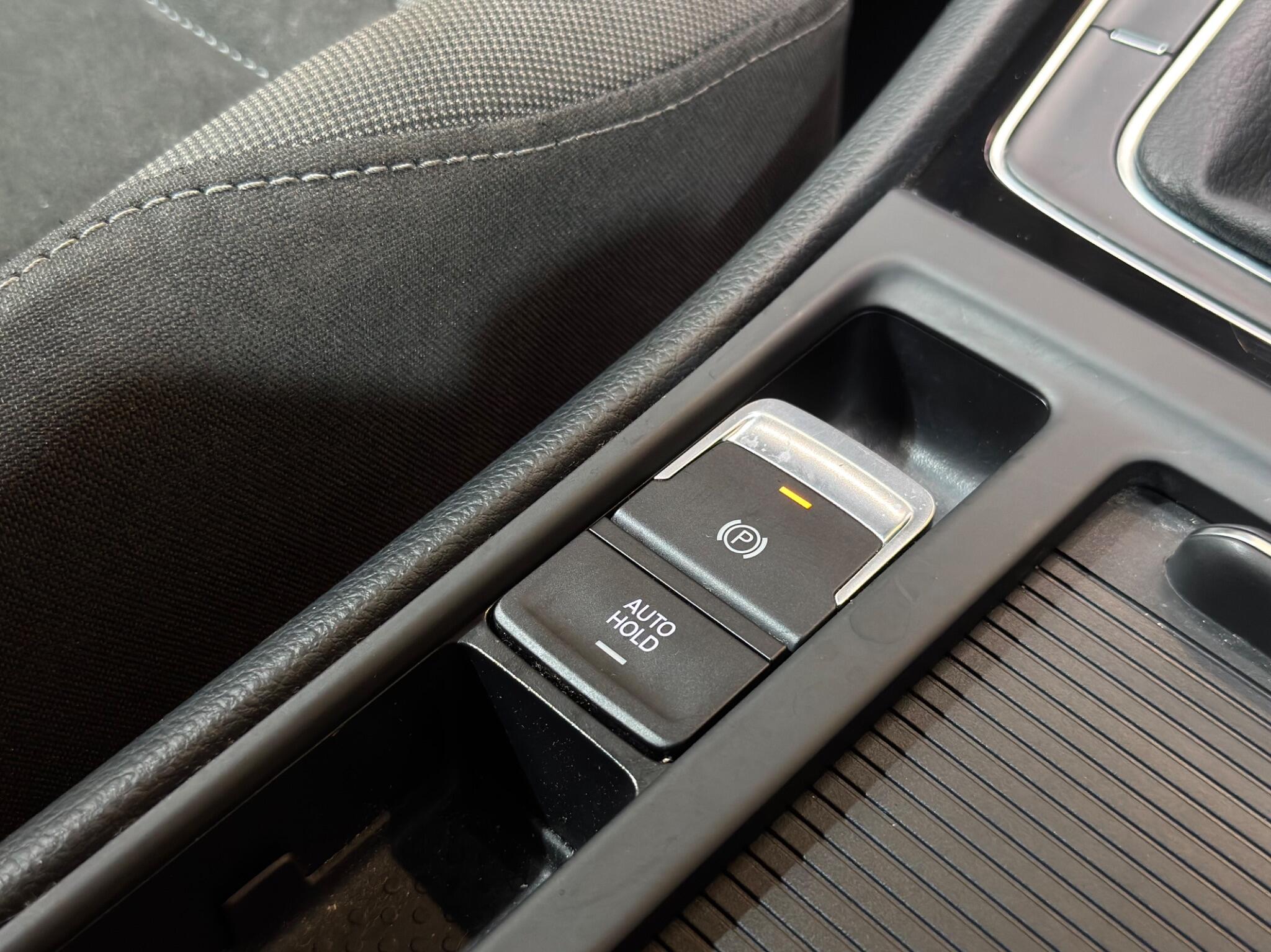 Volkswagen Golf view 33