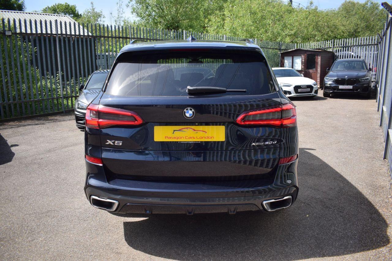 BMW X5 view 8