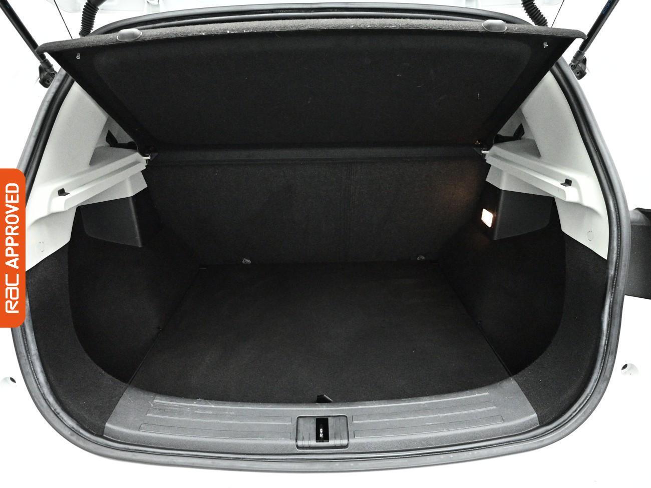 MG ZS view 25