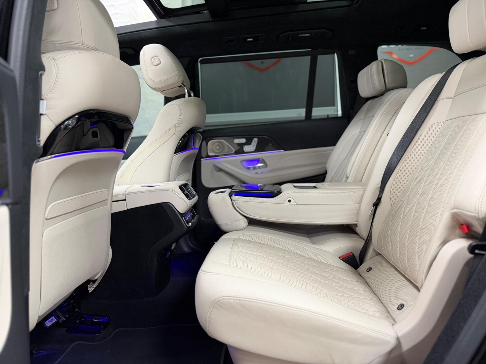 Mercedes-Benz GLS view 65