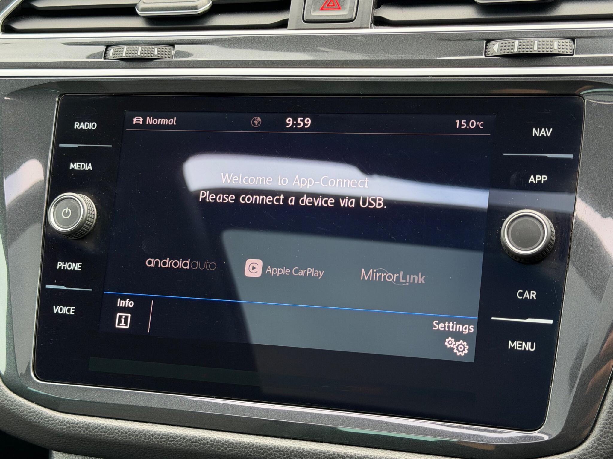 Volkswagen Tiguan view 41