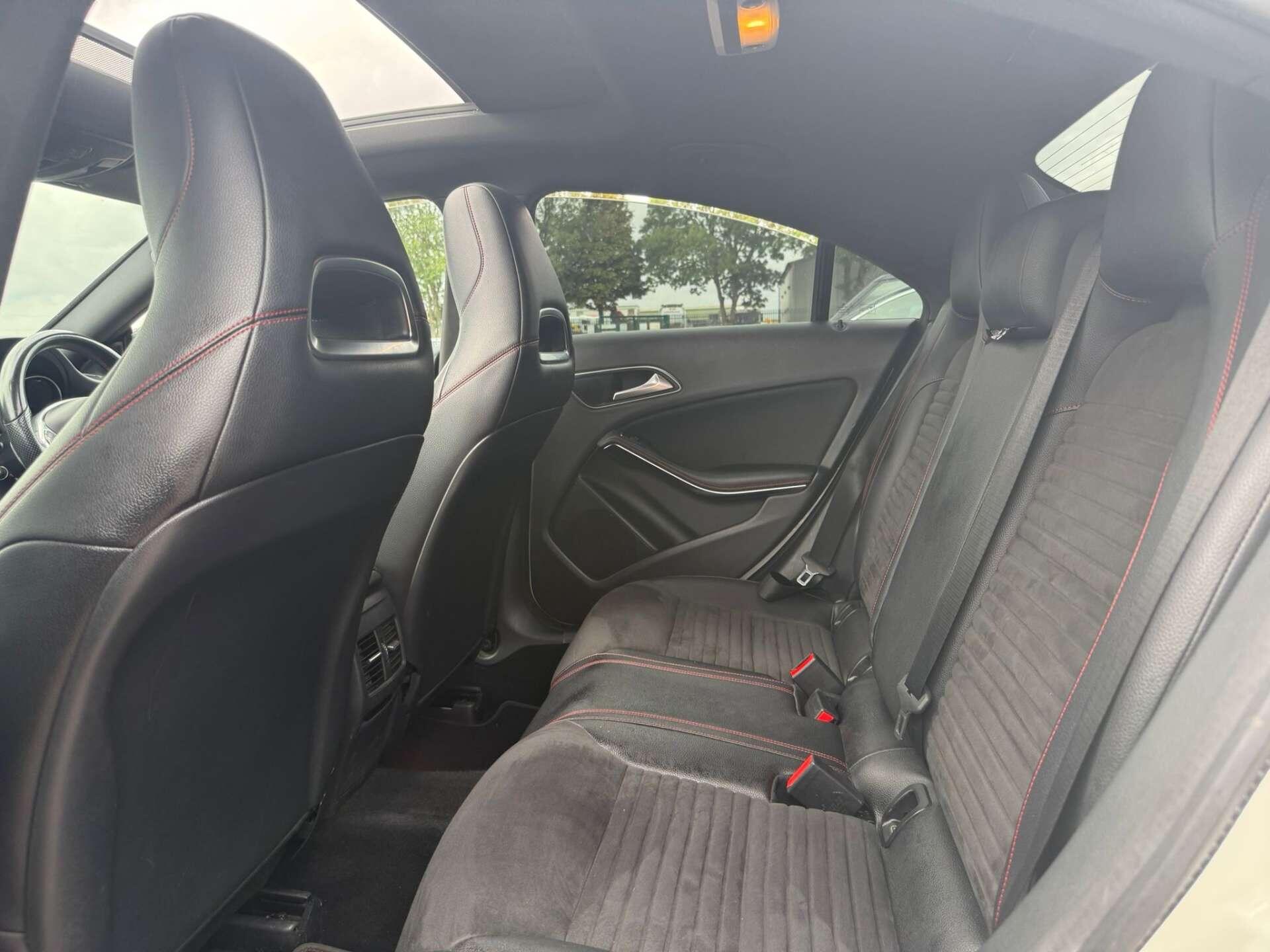 Mercedes-Benz Cla view 37