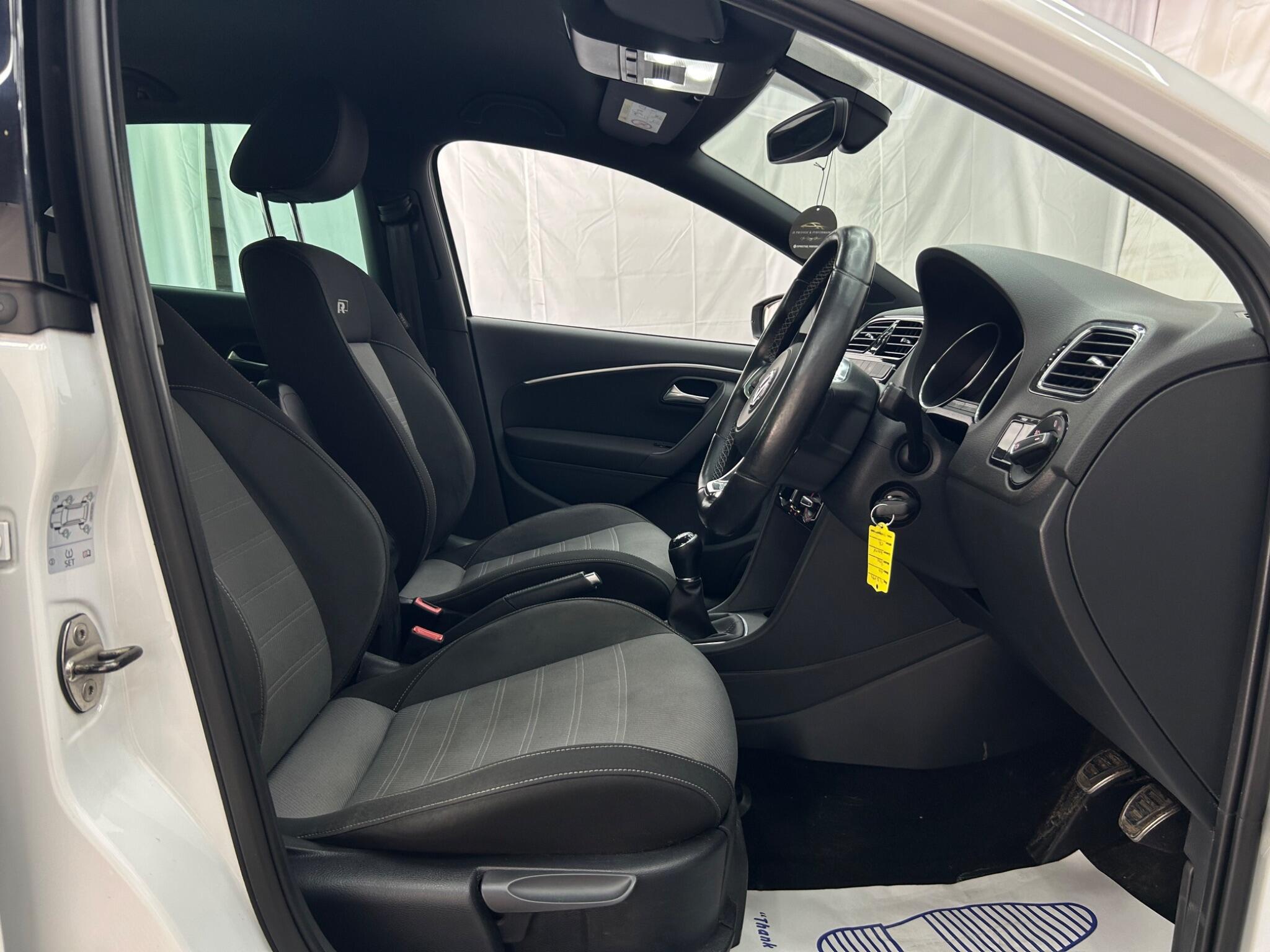 Volkswagen Polo view 23