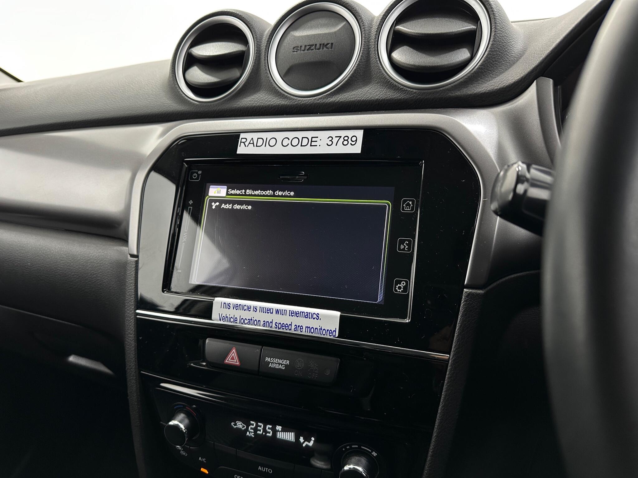 Suzuki Vitara view 24