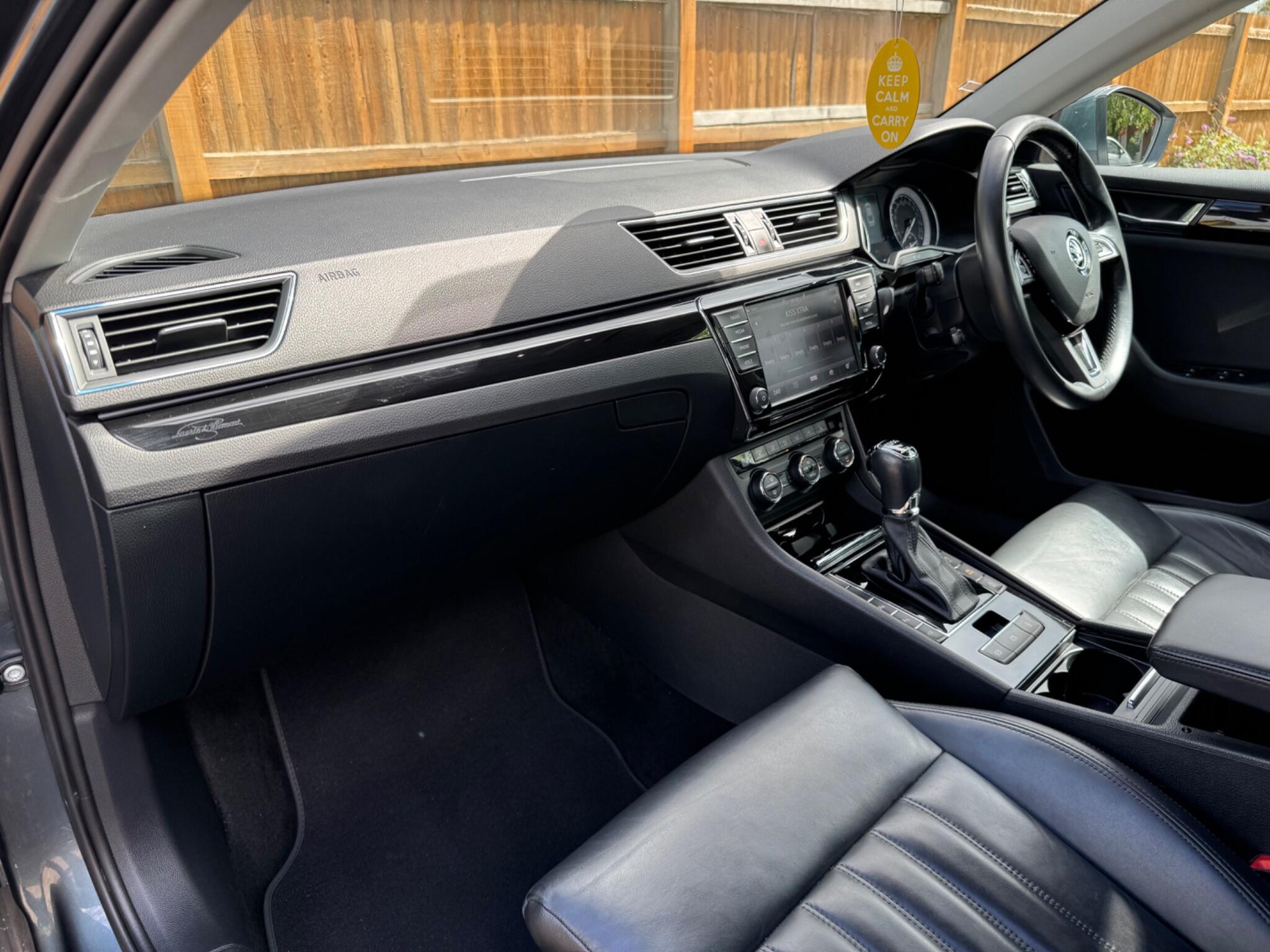 Skoda Superb view 17