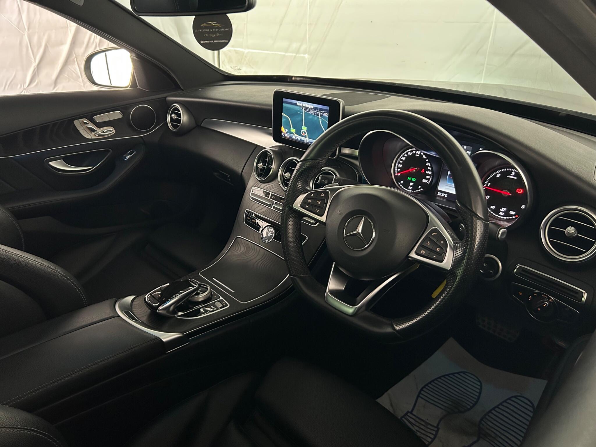 Mercedes-Benz C Class view 18