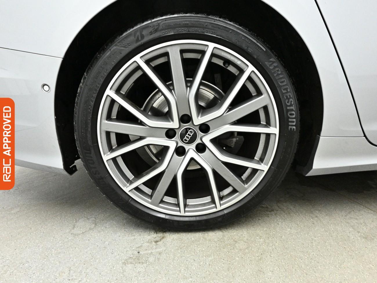 Audi A6 view 27