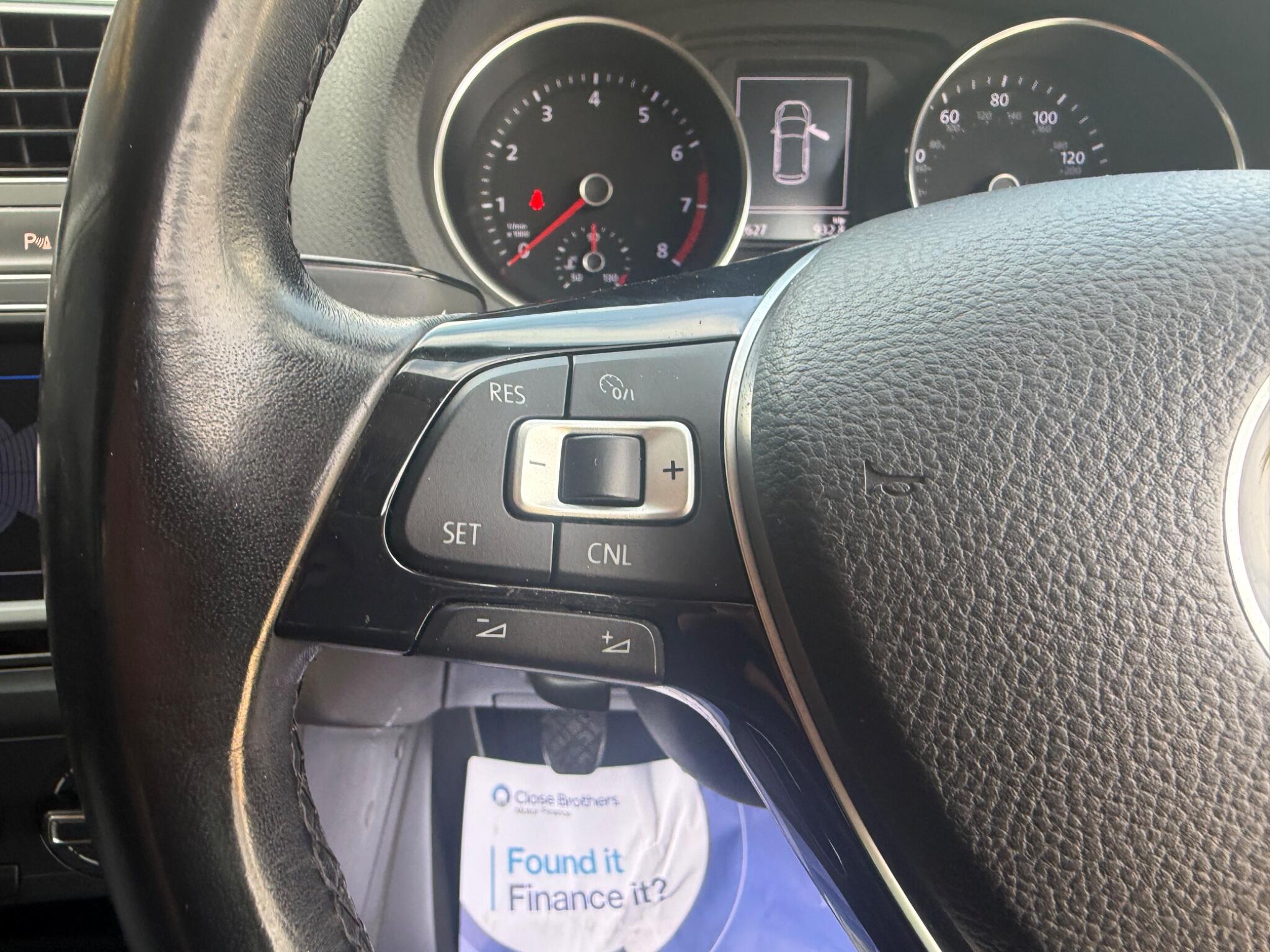 Volkswagen Polo view 27