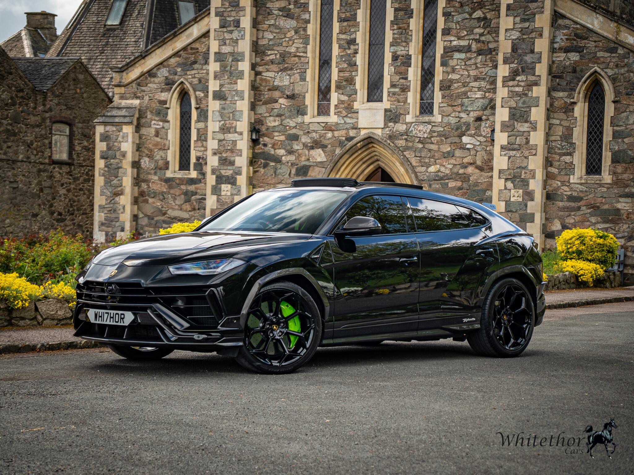 Lamborghini Urus view 17