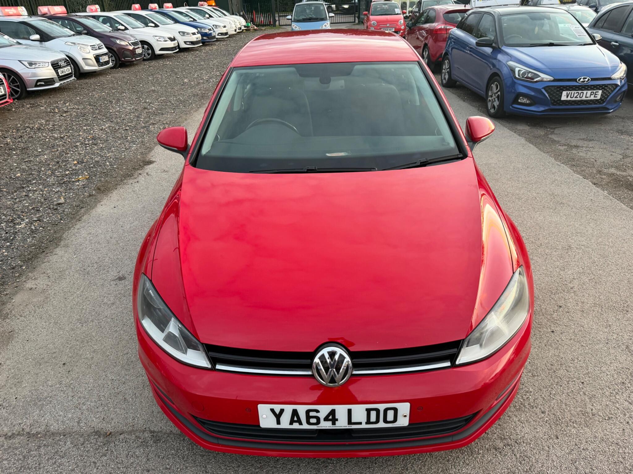 Volkswagen Golf view 3