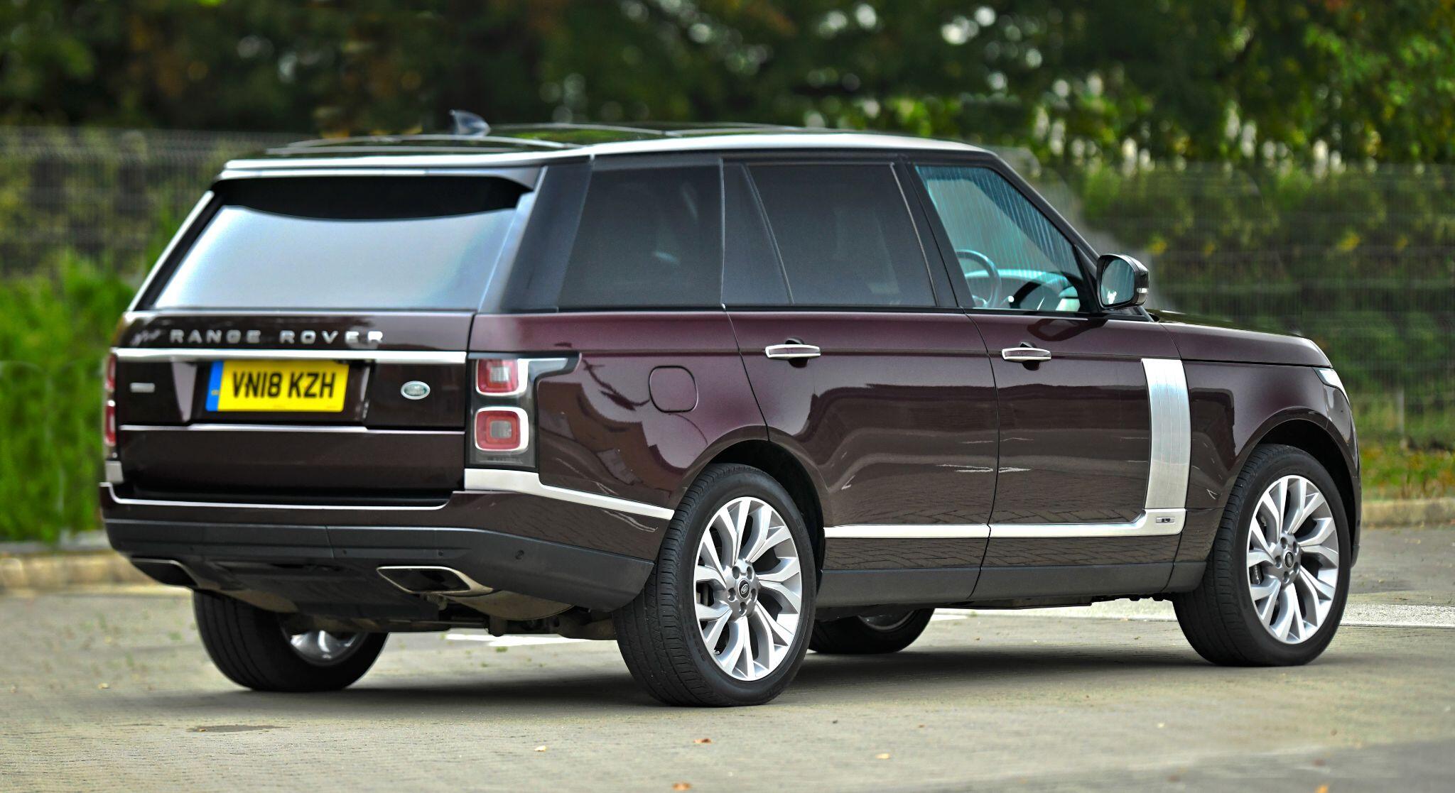 Land Rover Range Rover view 22