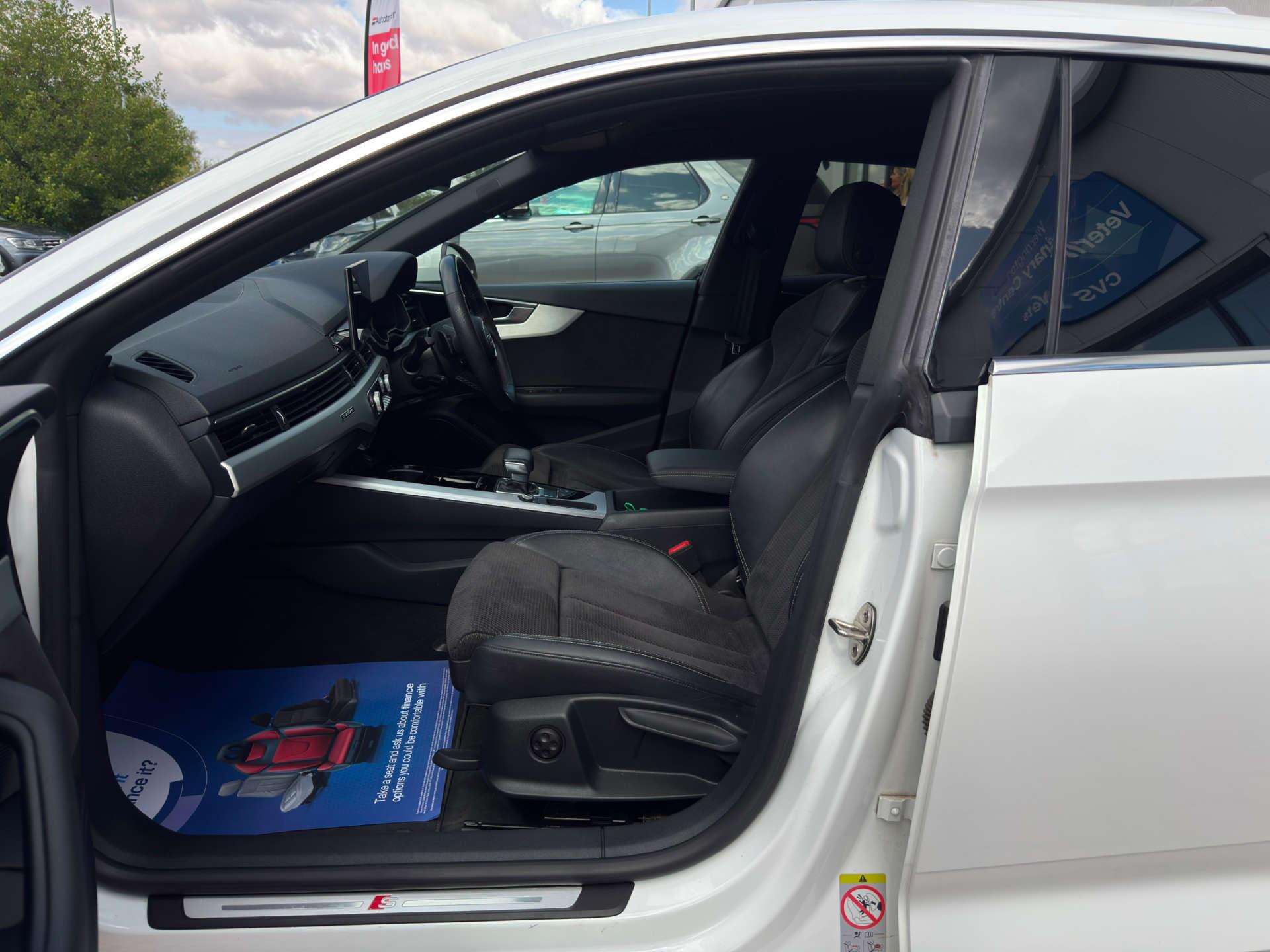 Audi A5 view 45