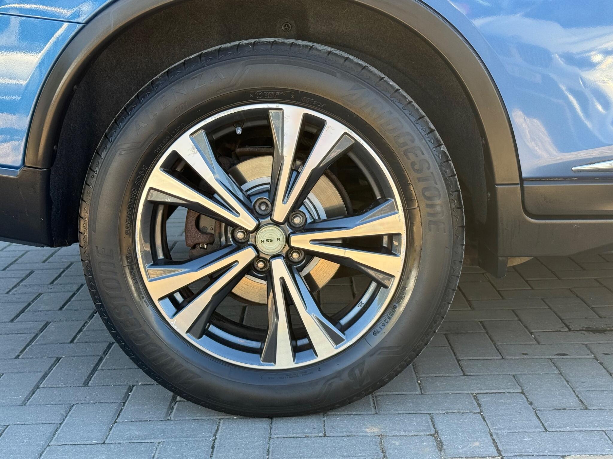 Nissan X-Trail view 11