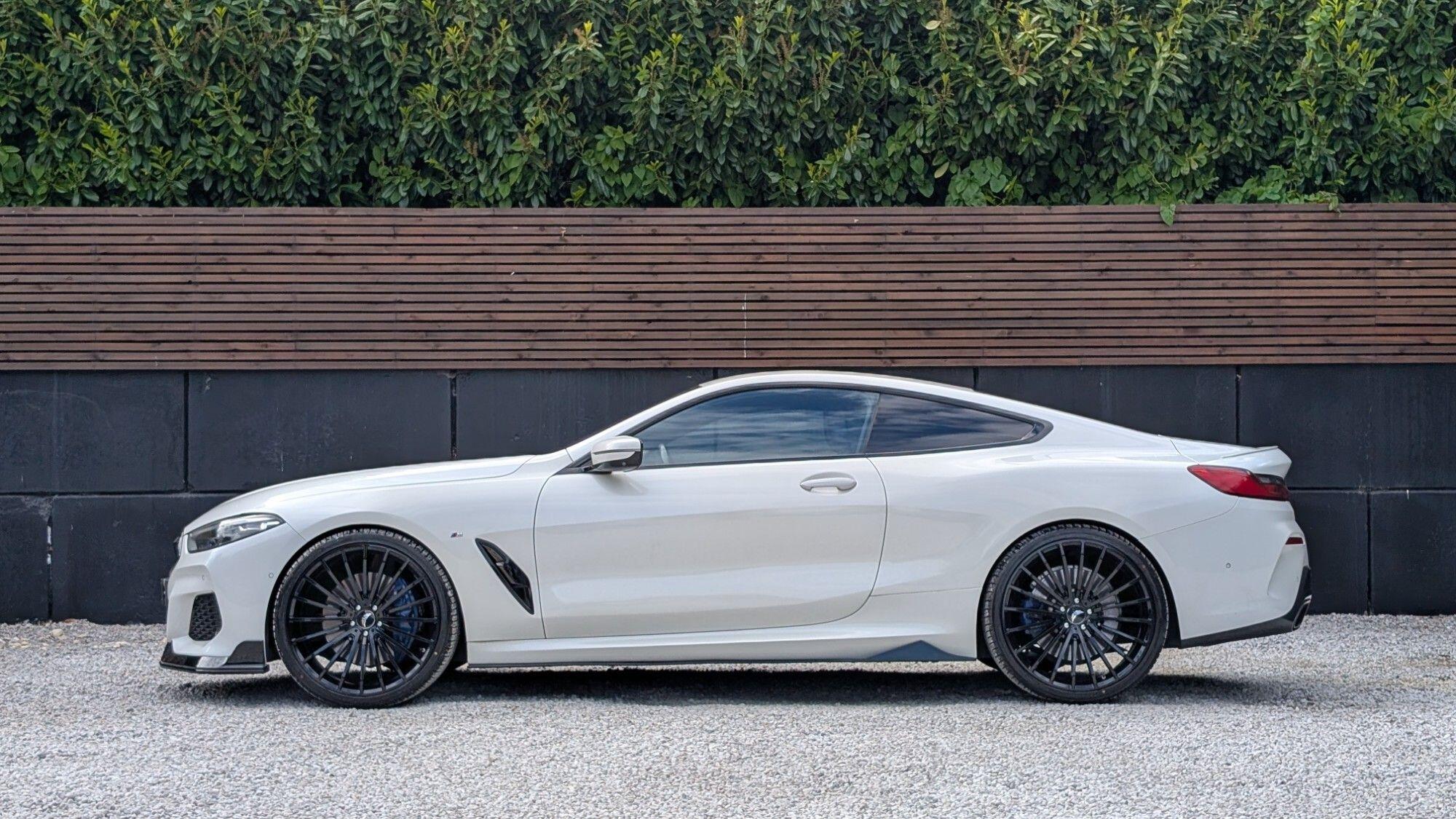 BMW 8 Series view 5
