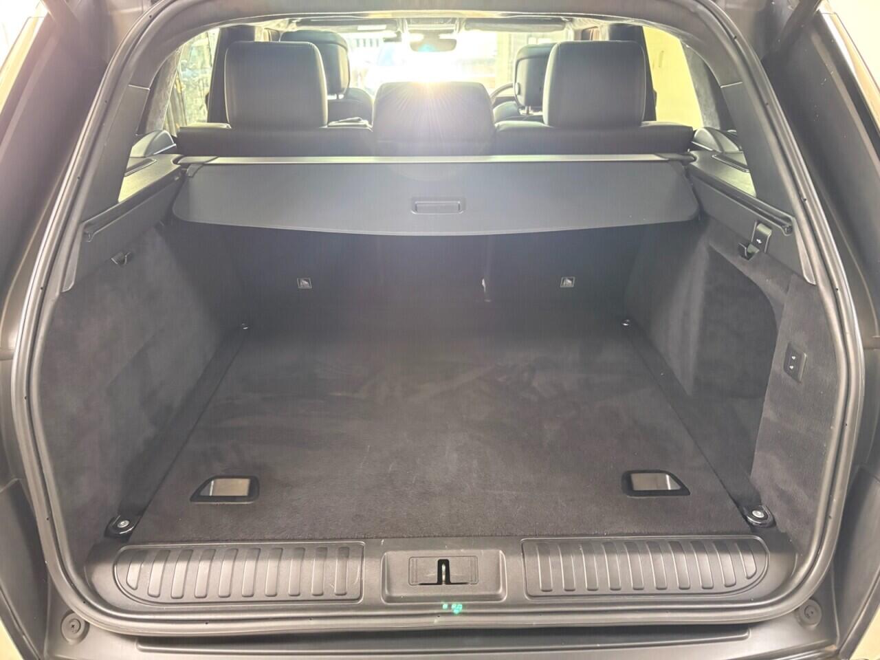 Land Rover Range Rover Sport view 42