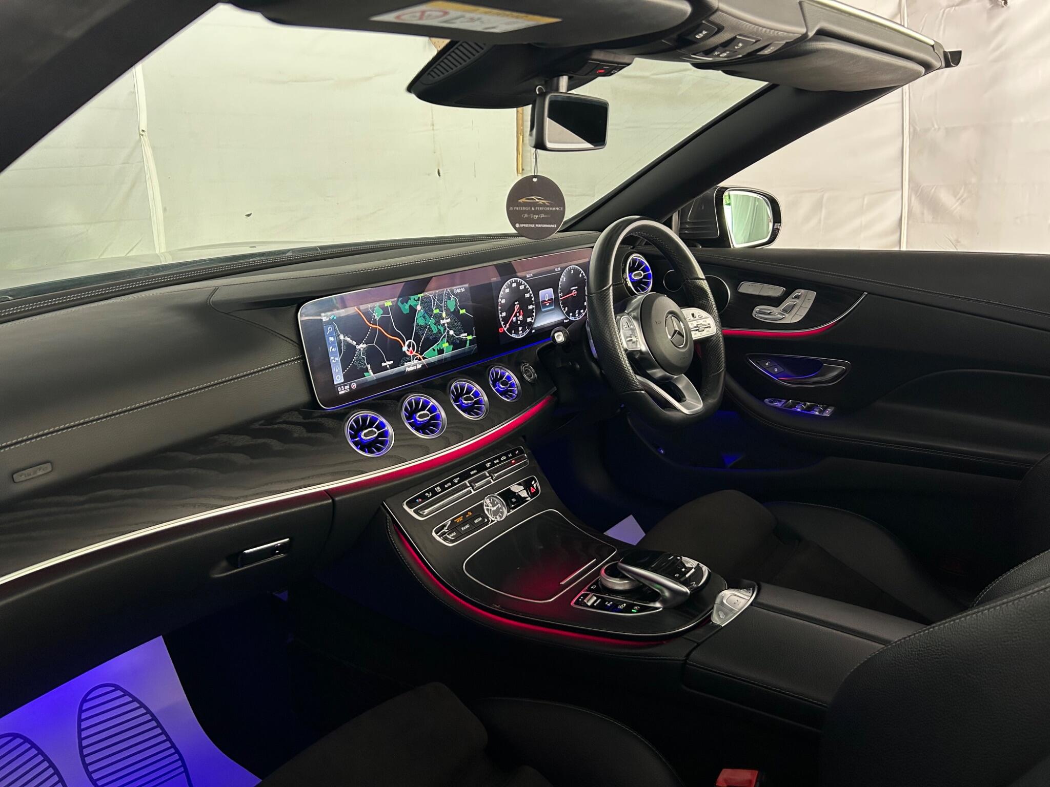 Mercedes-Benz E Class view 25
