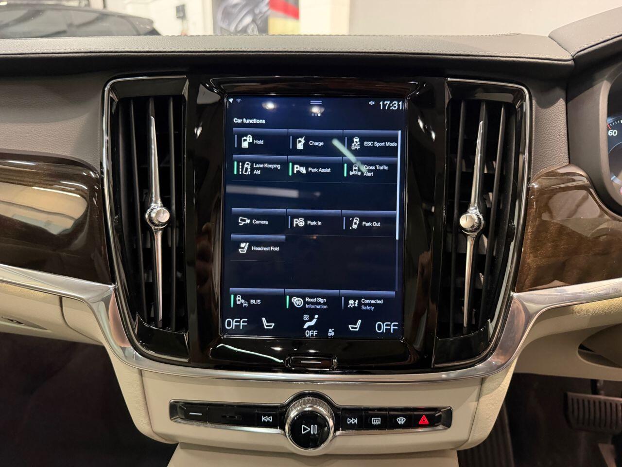Volvo V90 view 19