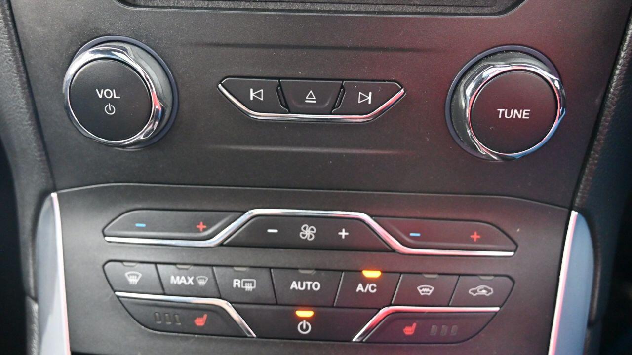 Ford S-Max view 30