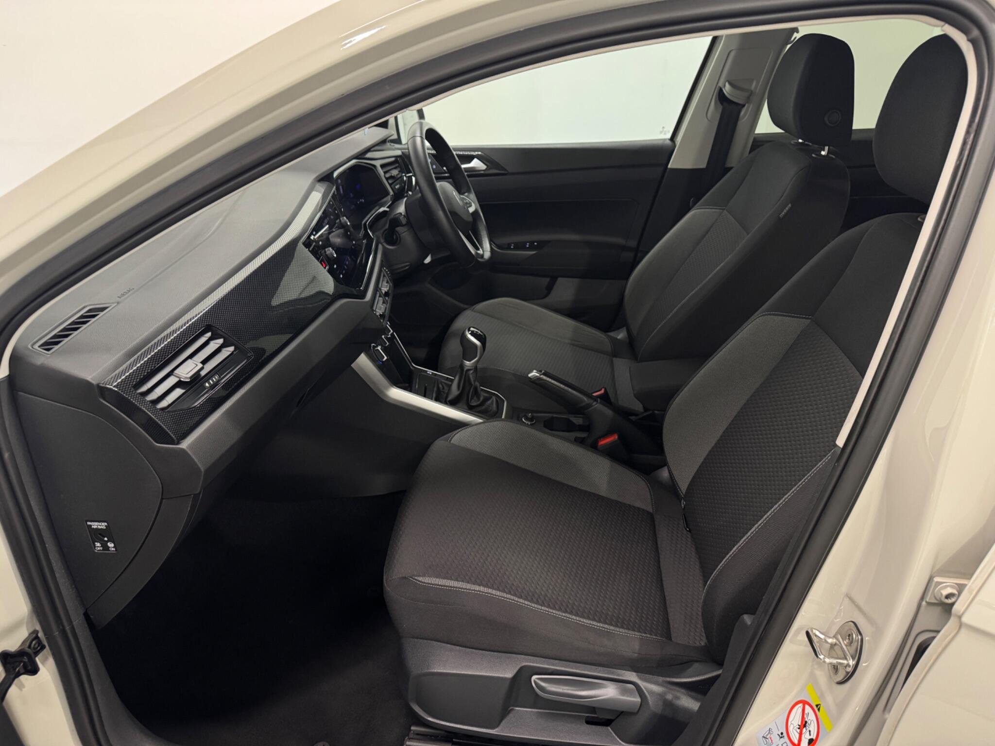 Volkswagen Polo view 25