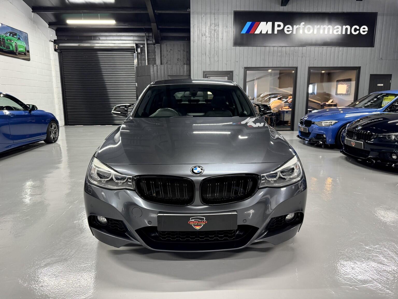BMW 3 Series view 11