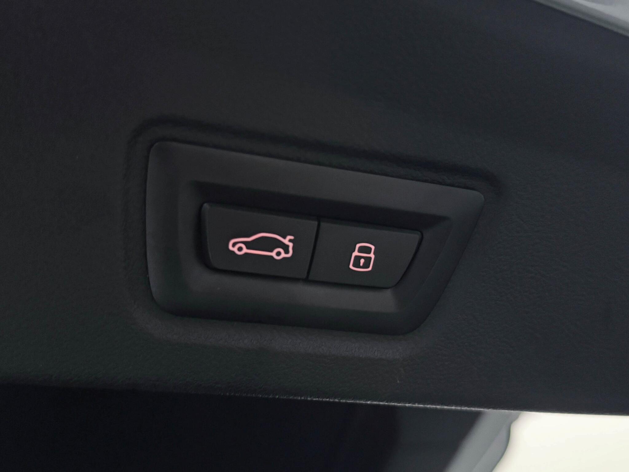 BMW I4 view 8