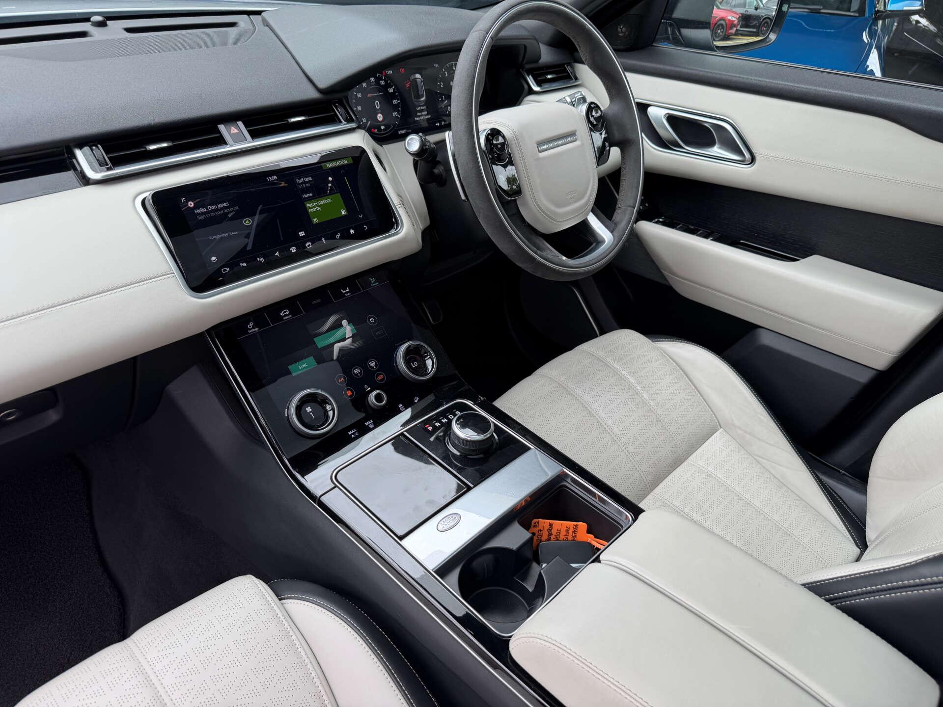 Land Rover Range Rover Velar view 33