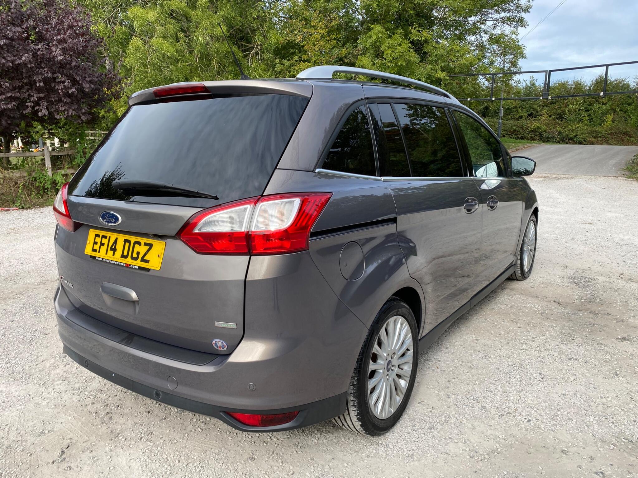 Ford Grand C-Max view 7