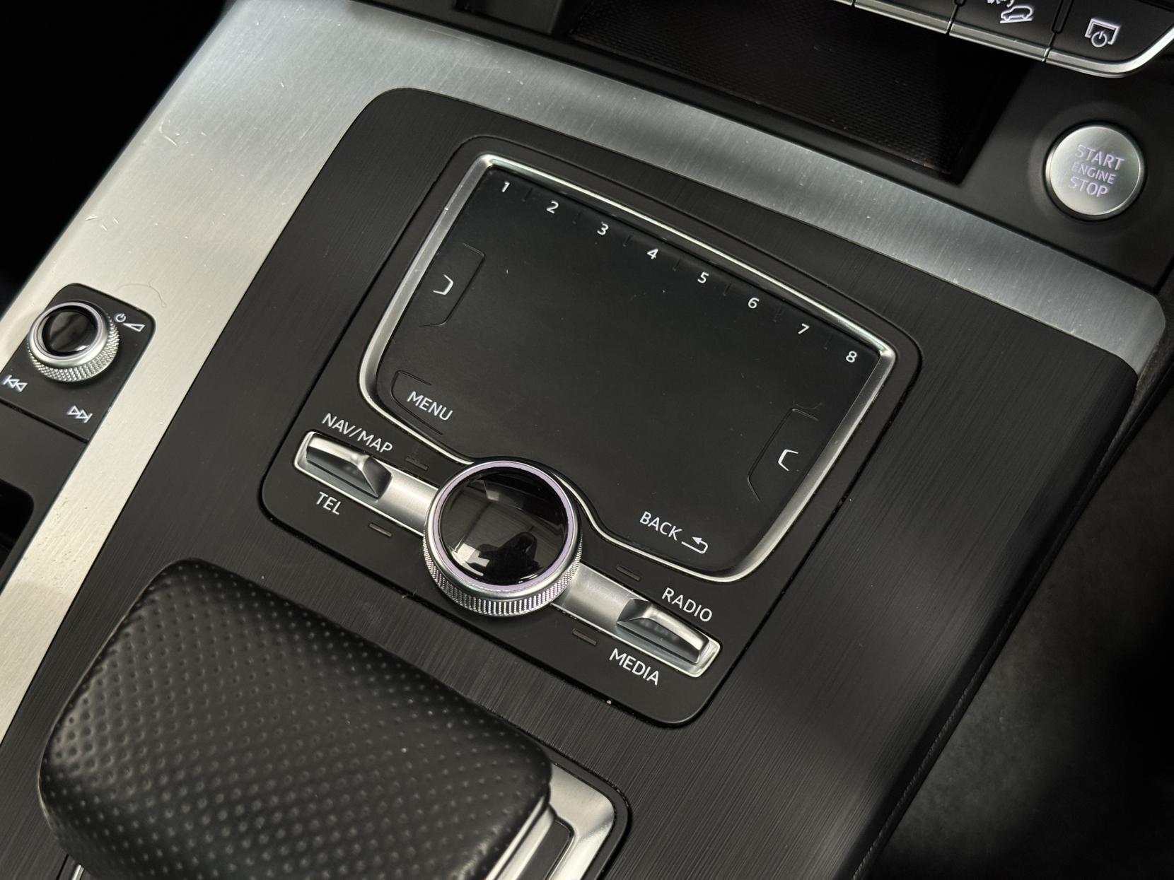 Audi Q5 view 34