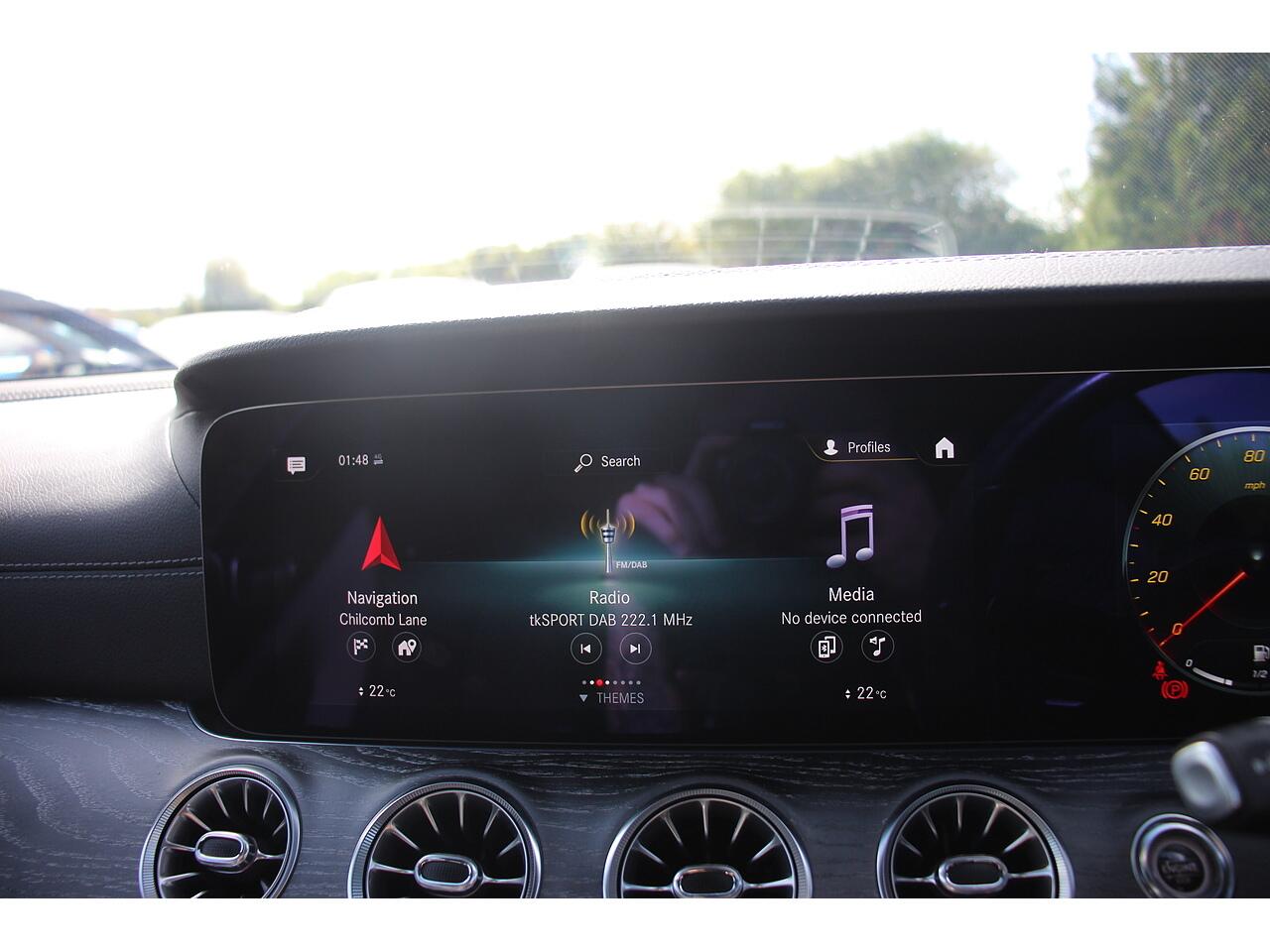 Mercedes-Benz E Class view 24