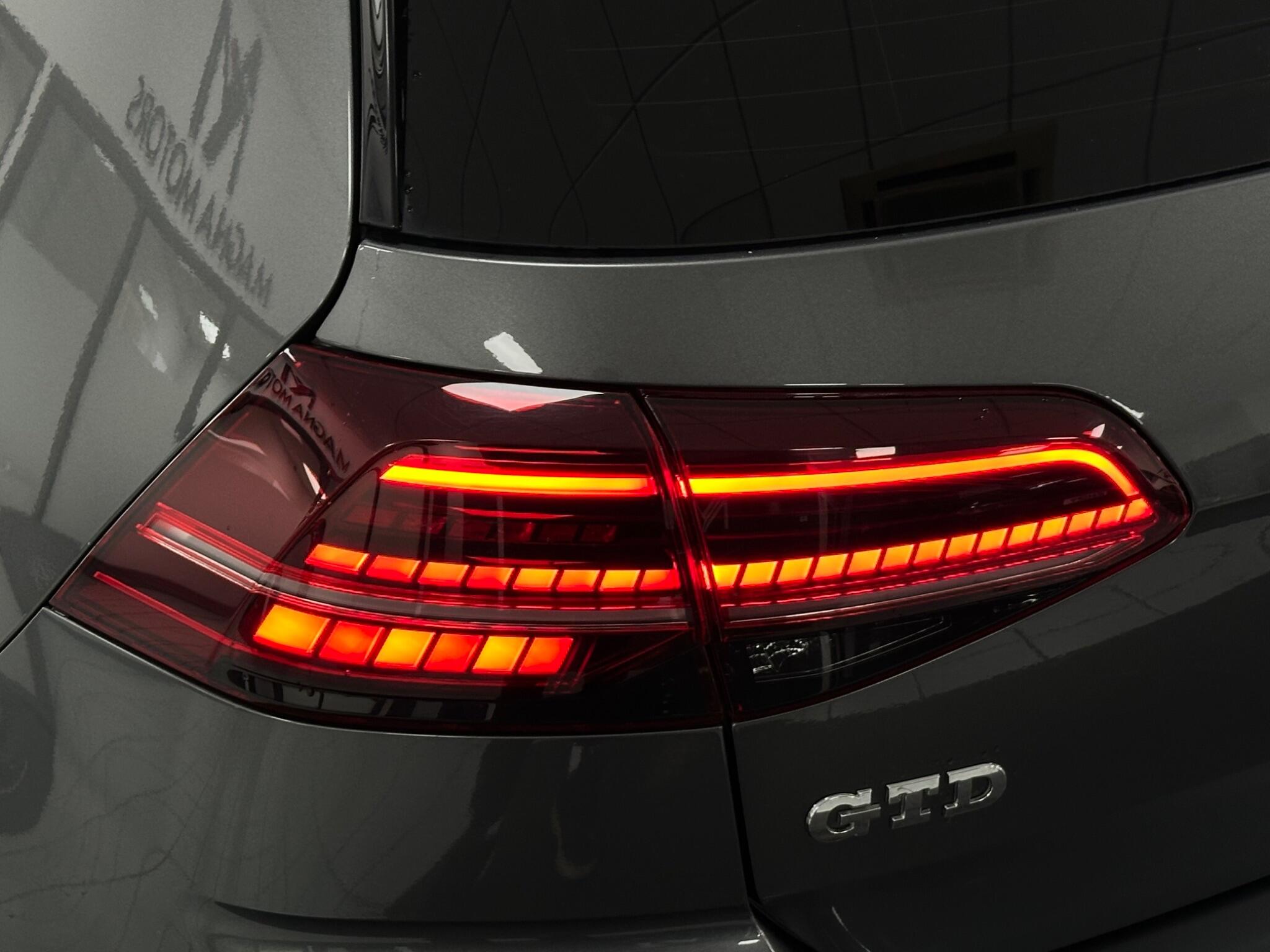 Volkswagen Golf view 42