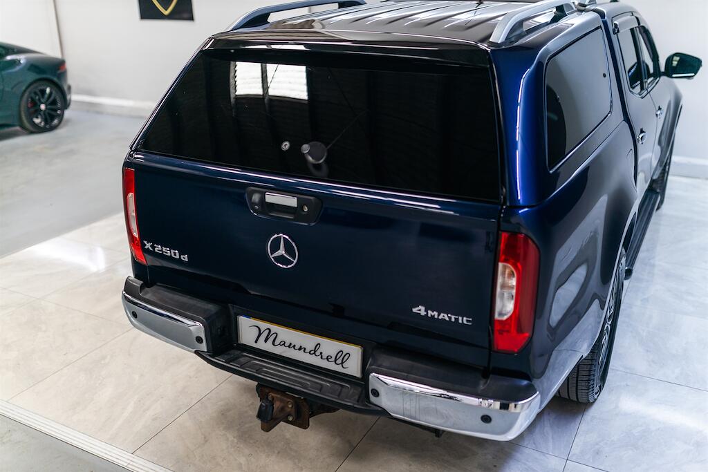 Mercedes-Benz X-Class view 14