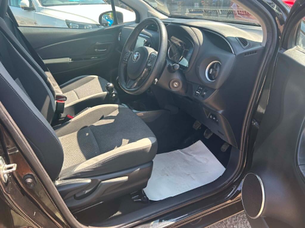 Toyota Yaris view 7