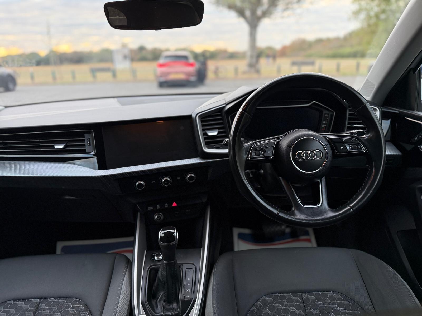 Audi A1 view 24