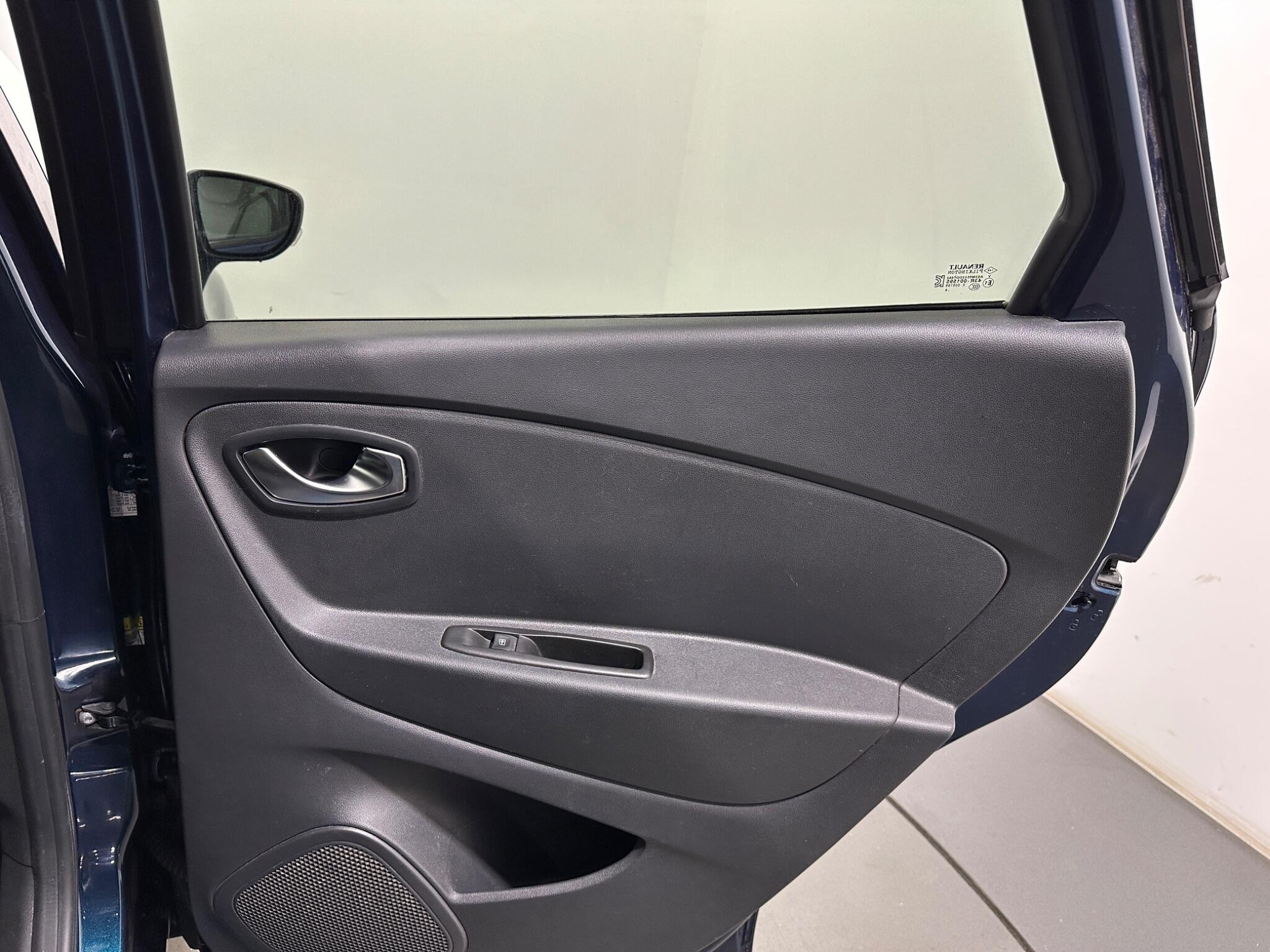 Renault Captur view 40