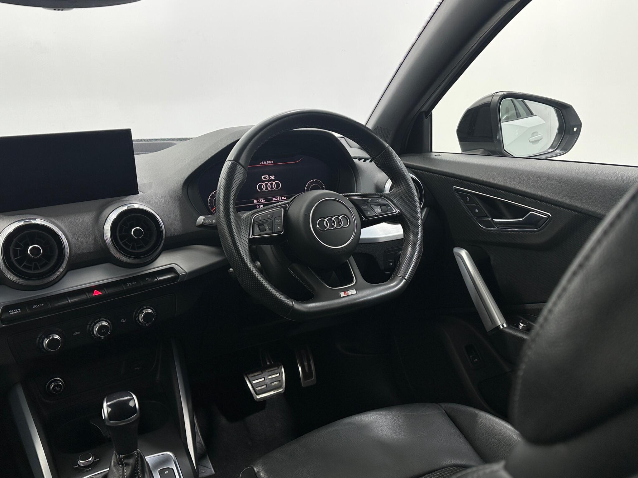 Audi Q2 view 12