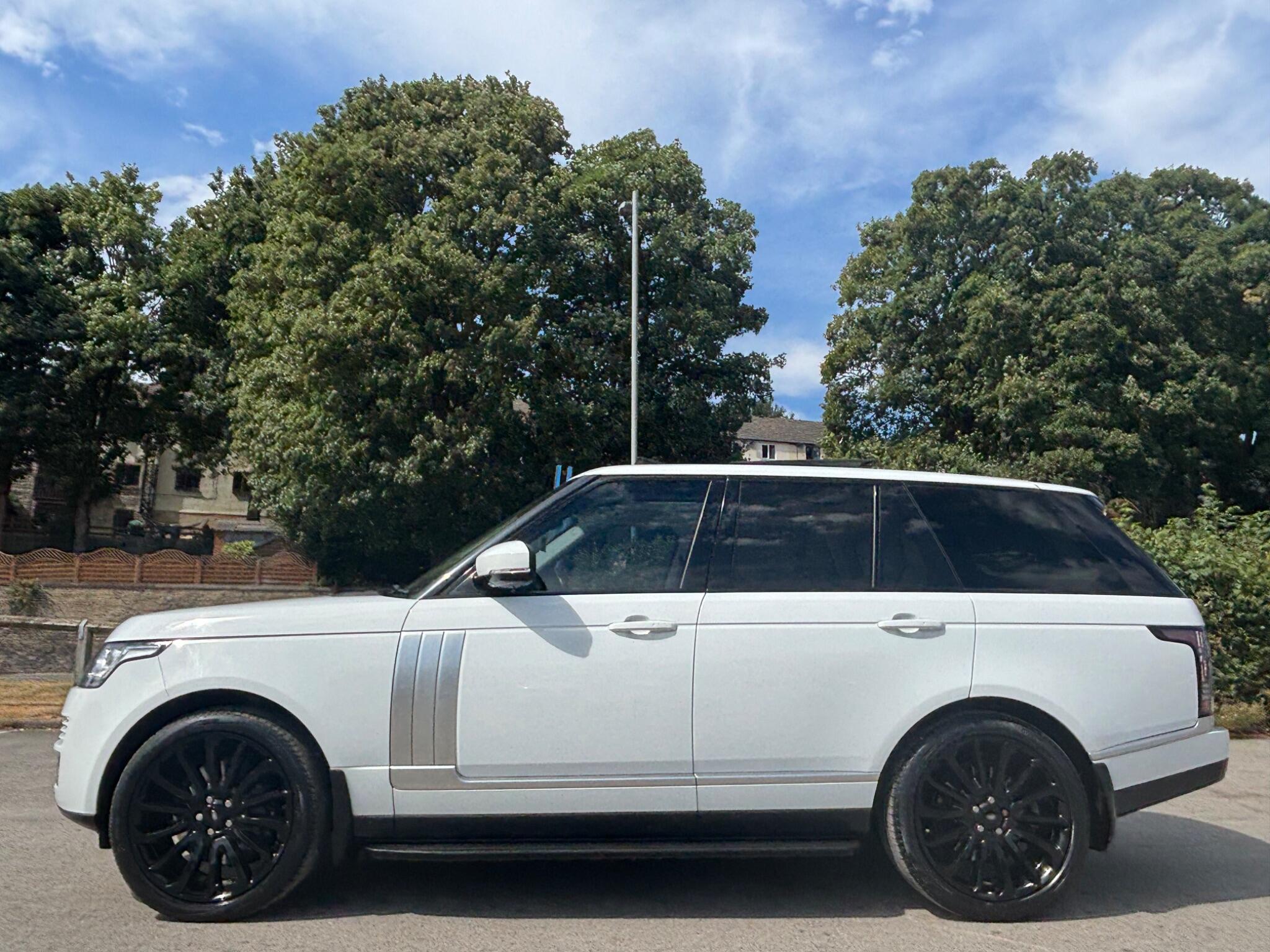 Land Rover Range Rover view 8