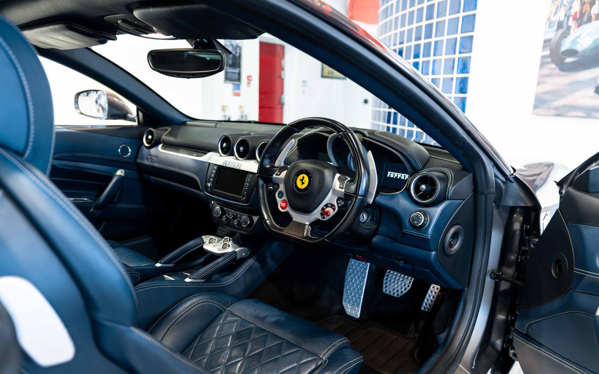 Ferrari FF view 12