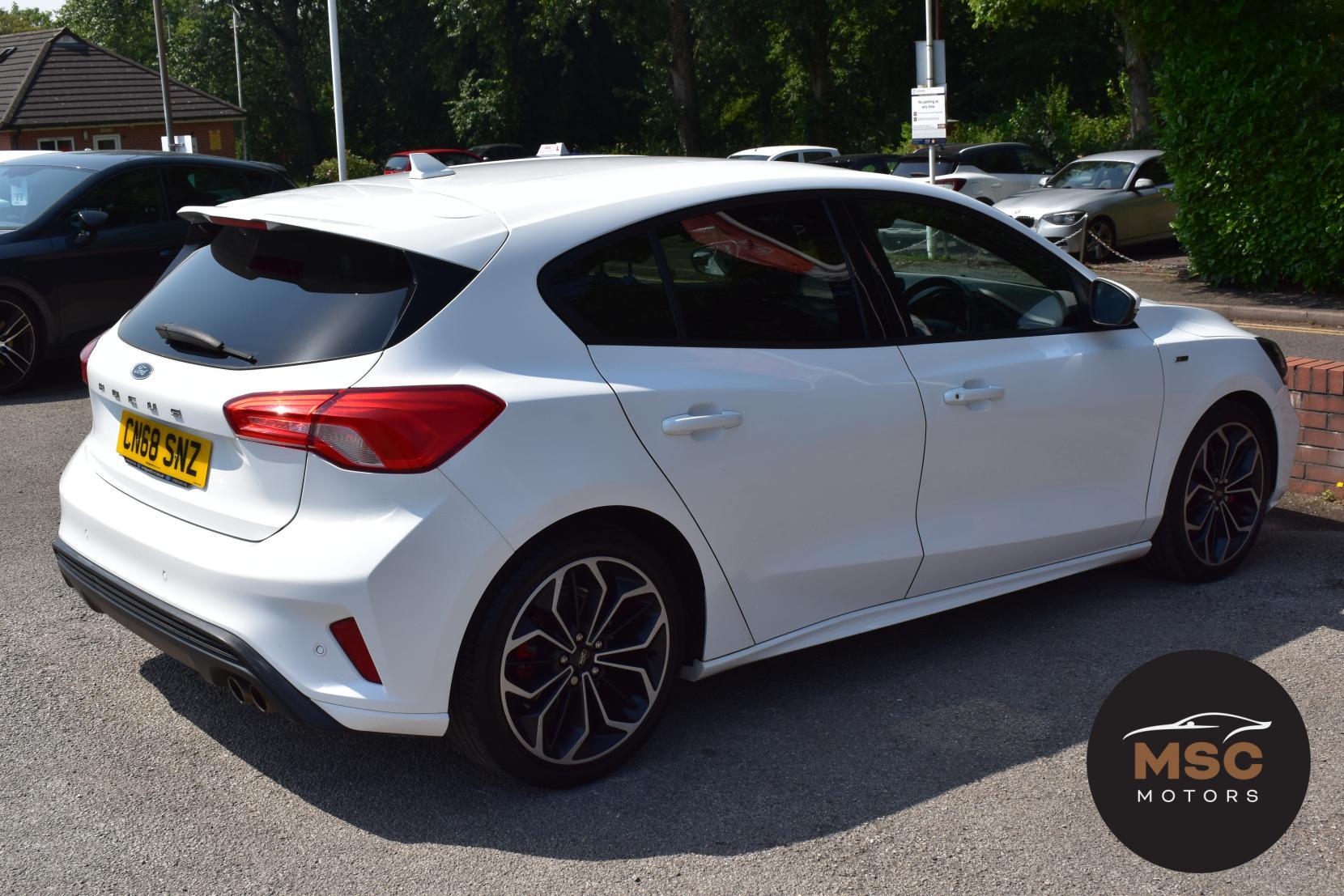 Ford Focus view 17