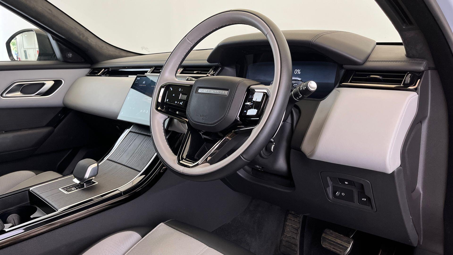 Land Rover Range Rover Velar view 33