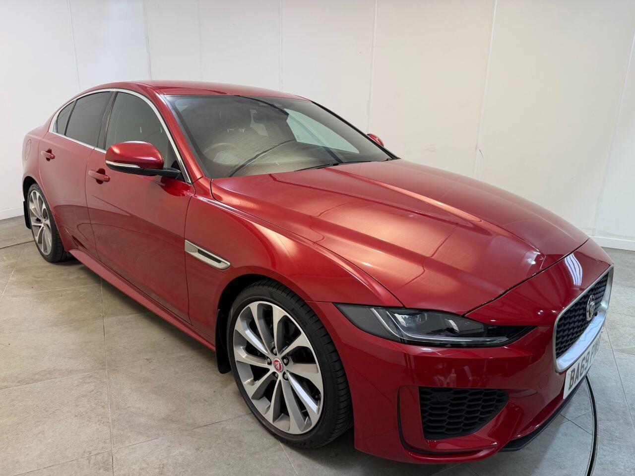 Jaguar Xe view 41